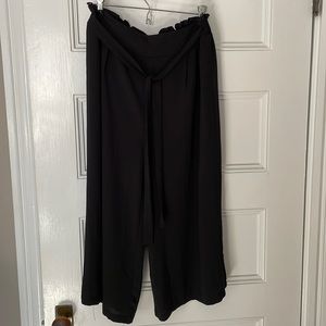 Wide Leg Gaucho Pants - Bobeau - size large